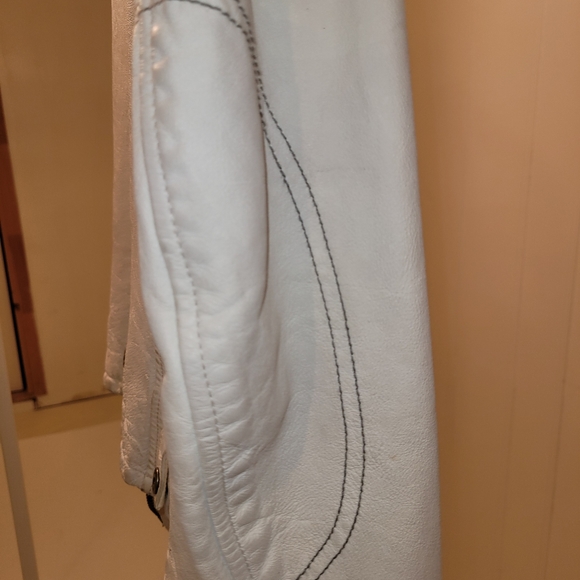 White leather Jacket - Picture 4 of 9
